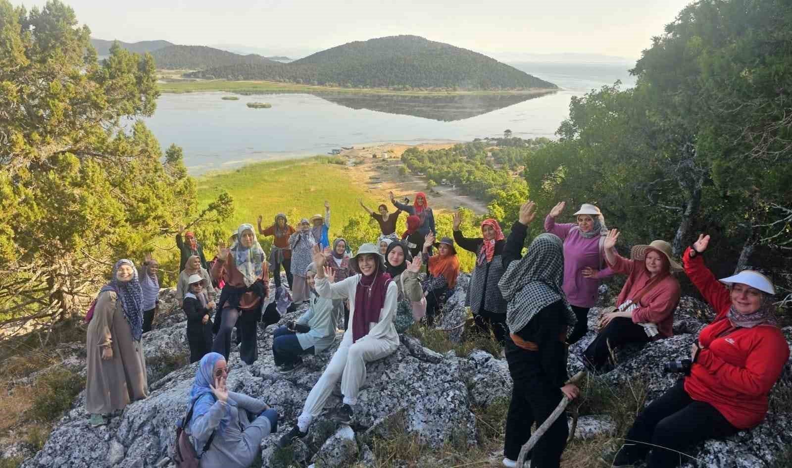 Konyalı kadınlar bu sefer günde değil, Beyşehir’deki kampta buluştu
